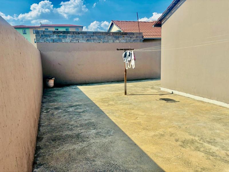 3 Bedroom Property for Sale in Fleurhof Gauteng