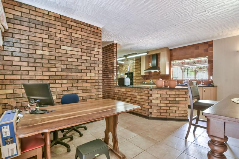 3 Bedroom Property for Sale in Glenvista Gauteng
