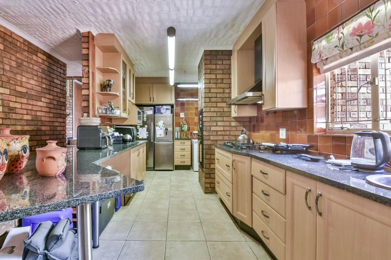 3 Bedroom Property for Sale in Glenvista Gauteng