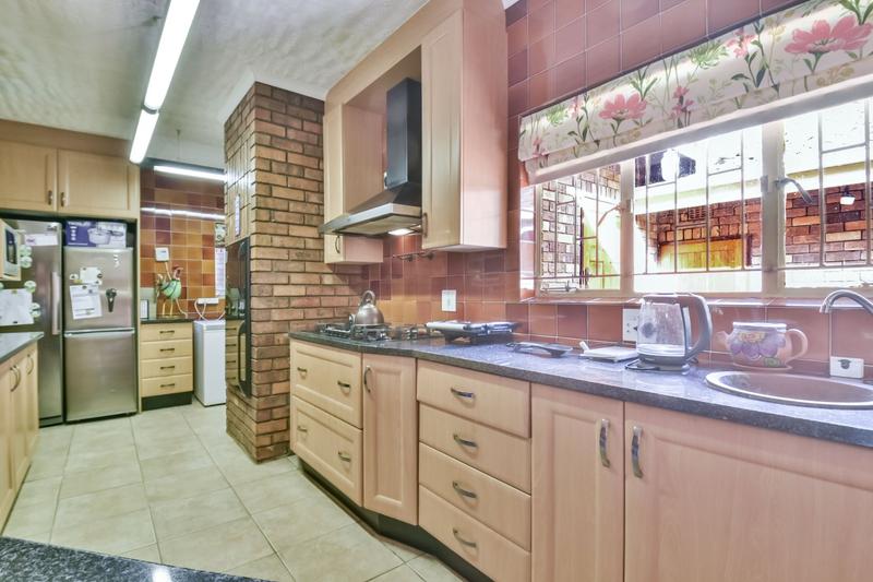 3 Bedroom Property for Sale in Glenvista Gauteng