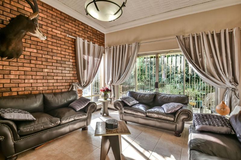3 Bedroom Property for Sale in Glenvista Gauteng