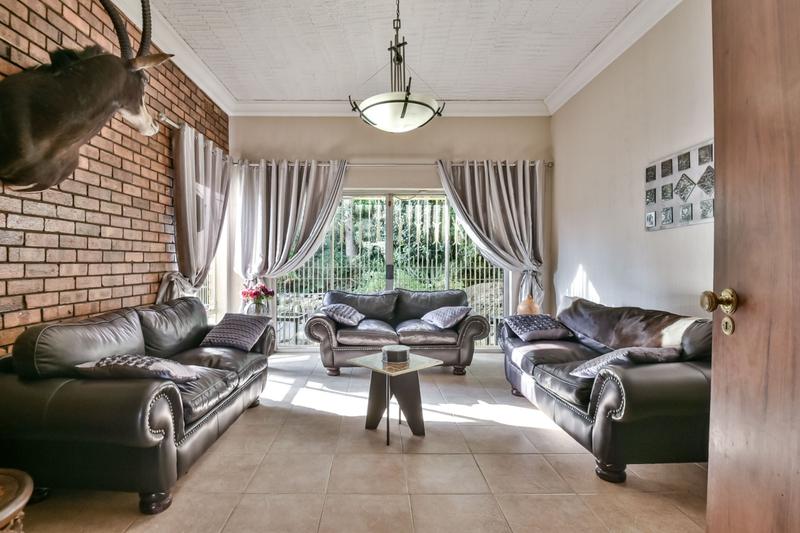 3 Bedroom Property for Sale in Glenvista Gauteng