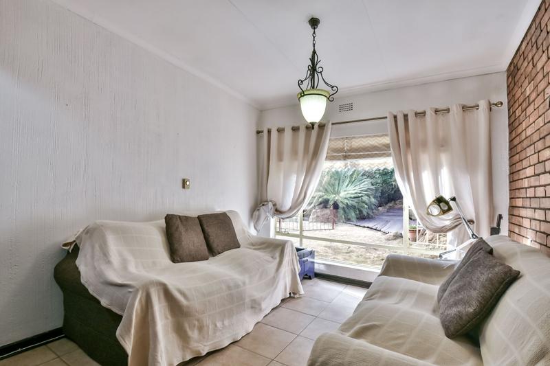 3 Bedroom Property for Sale in Glenvista Gauteng