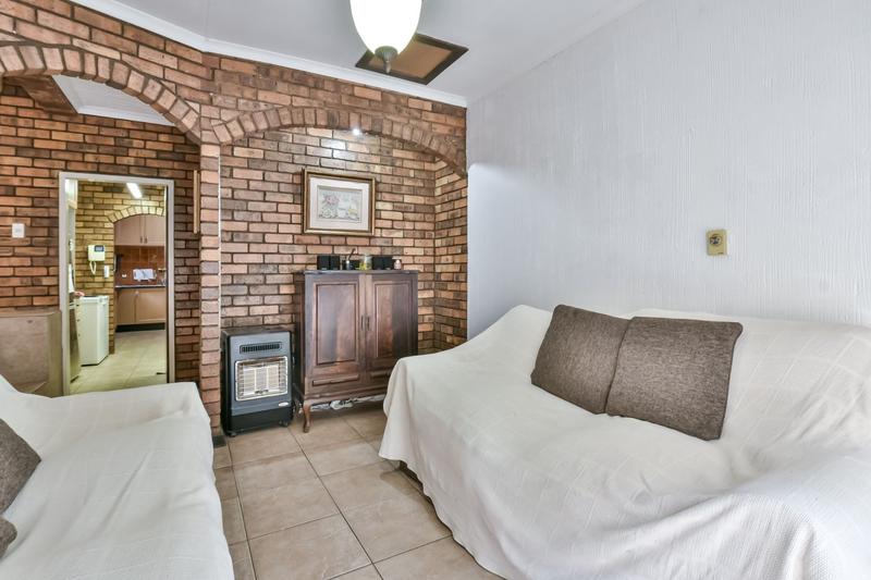 3 Bedroom Property for Sale in Glenvista Gauteng