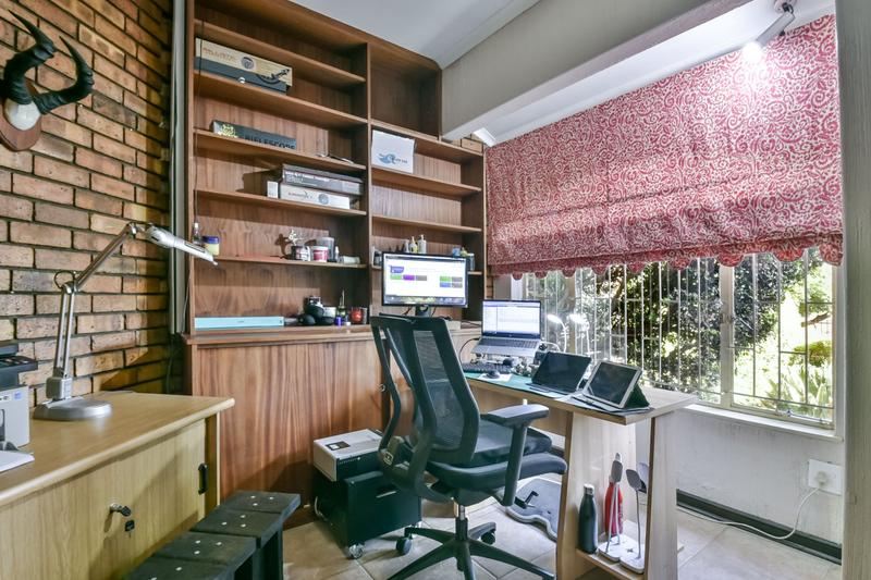 3 Bedroom Property for Sale in Glenvista Gauteng