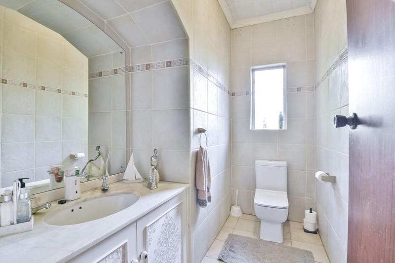 3 Bedroom Property for Sale in Glenvista Gauteng
