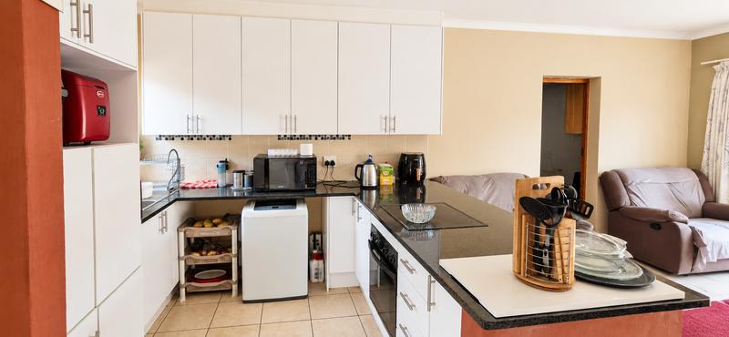 2 Bedroom Property for Sale in The Reeds Gauteng