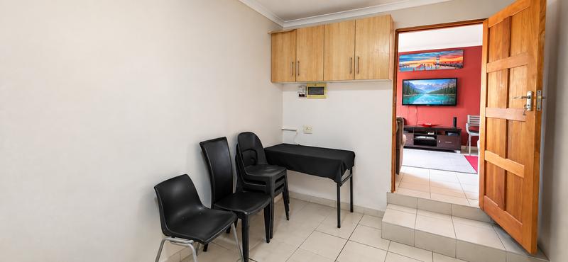 2 Bedroom Property for Sale in The Reeds Gauteng