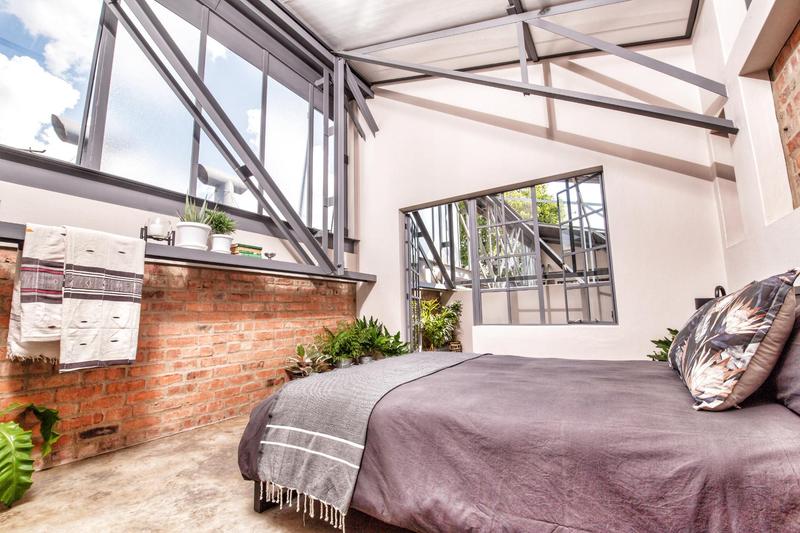 To Let 2 Bedroom Property for Rent in Braamfontein Gauteng