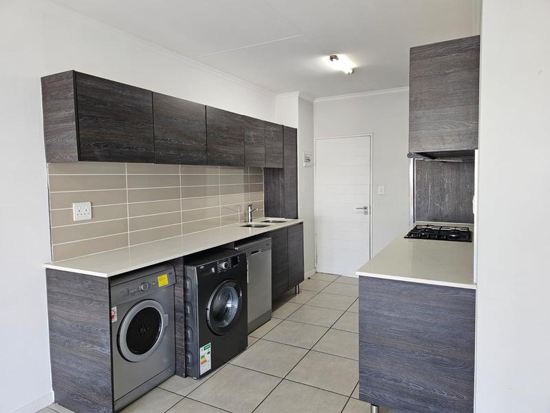 To Let 1 Bedroom Property for Rent in Olivedale Gauteng