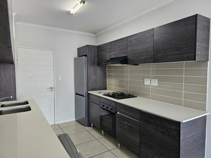 To Let 1 Bedroom Property for Rent in Olivedale Gauteng