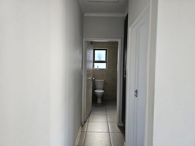 To Let 1 Bedroom Property for Rent in Olivedale Gauteng