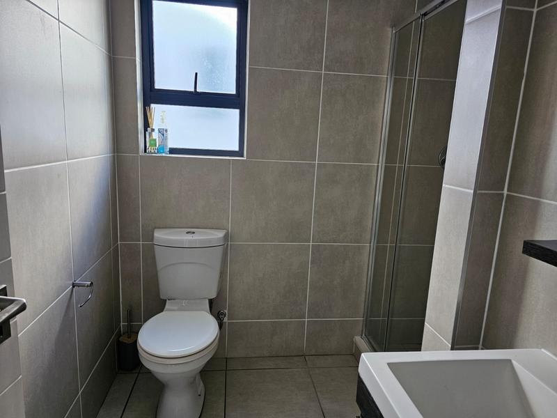 To Let 1 Bedroom Property for Rent in Olivedale Gauteng