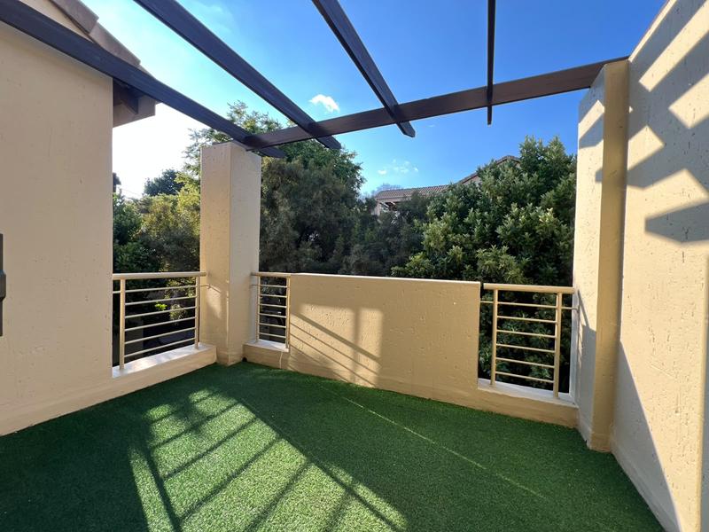 To Let 2 Bedroom Property for Rent in Bryanston Gauteng