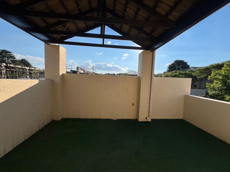 To Let 2 Bedroom Property for Rent in Bryanston Gauteng
