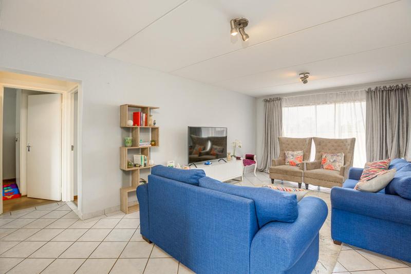 2 Bedroom Property for Sale in Bryanston Gauteng