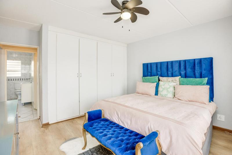 2 Bedroom Property for Sale in Bryanston Gauteng