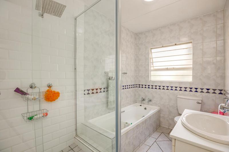 2 Bedroom Property for Sale in Bryanston Gauteng