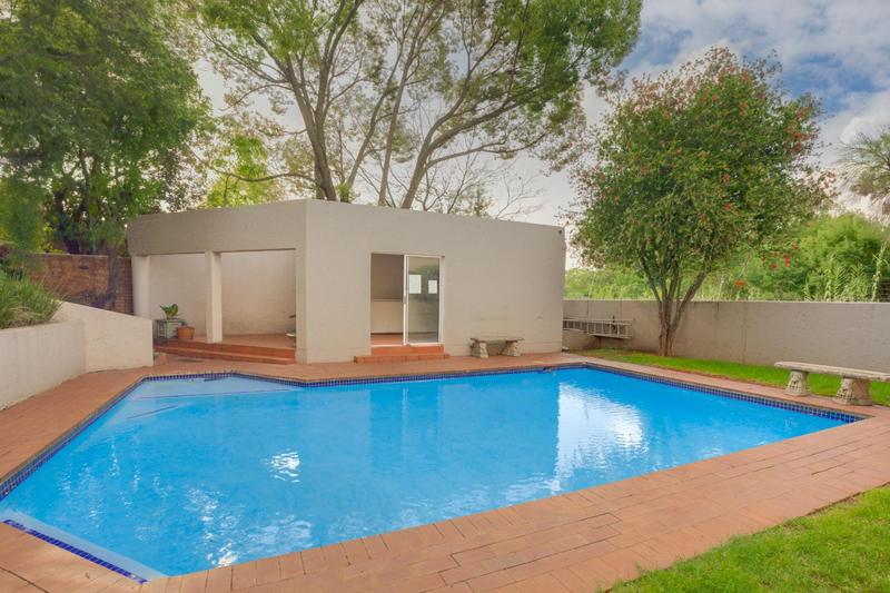2 Bedroom Property for Sale in Bryanston Gauteng