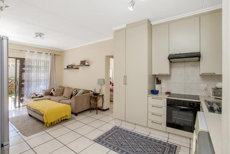 1 Bedroom Property for Sale in Douglasdale Gauteng