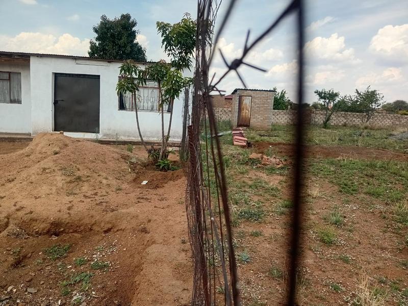 4 Bedroom Property for Sale in Knopjeslaagte Gauteng