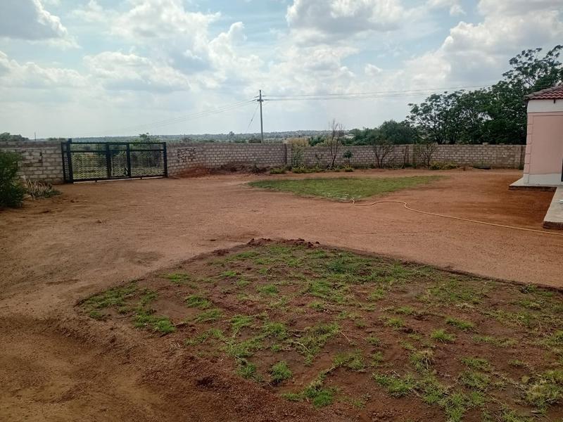 4 Bedroom Property for Sale in Knopjeslaagte Gauteng