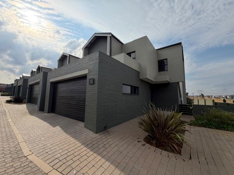 To Let 3 Bedroom Property for Rent in Midstream Meadows Gauteng