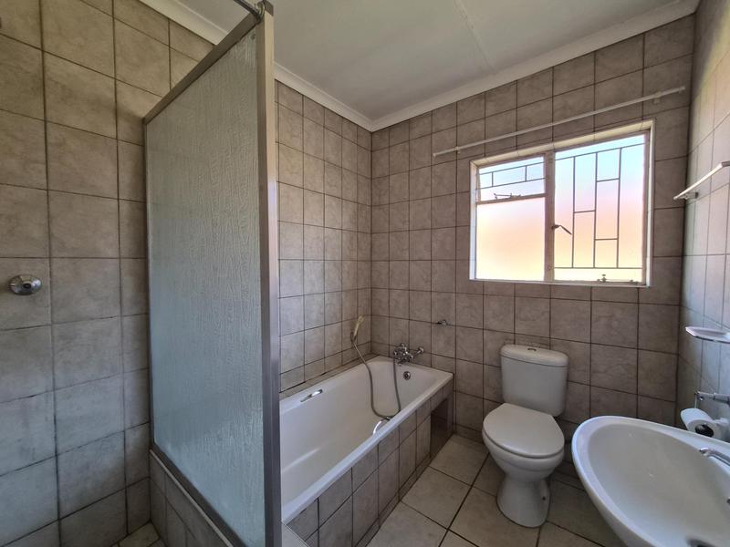 2 Bedroom Property for Sale in Comet Gauteng