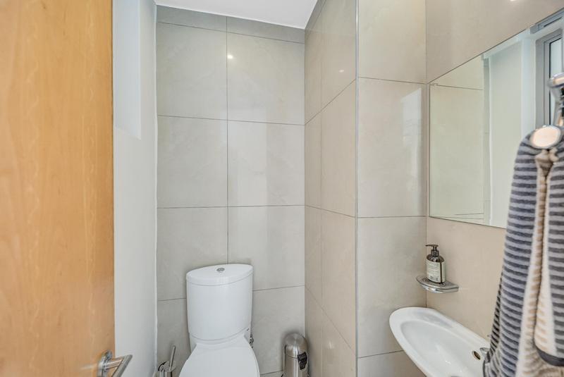 1 Bedroom Property for Sale in Morningside Gauteng