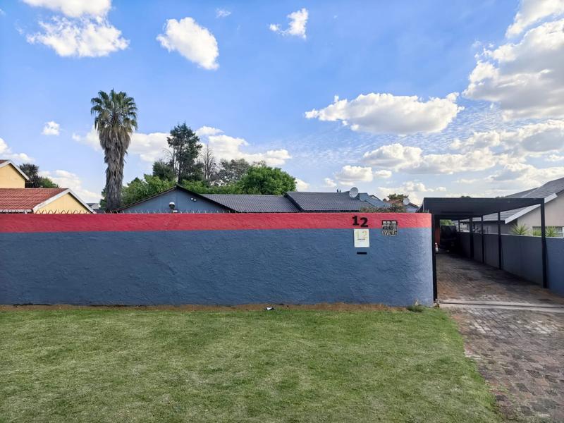 3 Bedroom Property for Sale in Fleurhof Gauteng