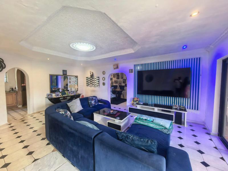 3 Bedroom Property for Sale in Fleurhof Gauteng