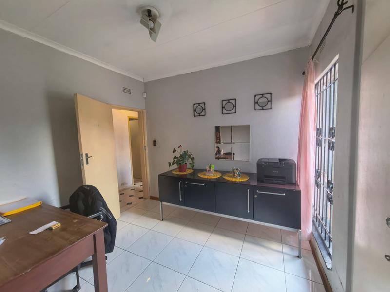 3 Bedroom Property for Sale in Fleurhof Gauteng