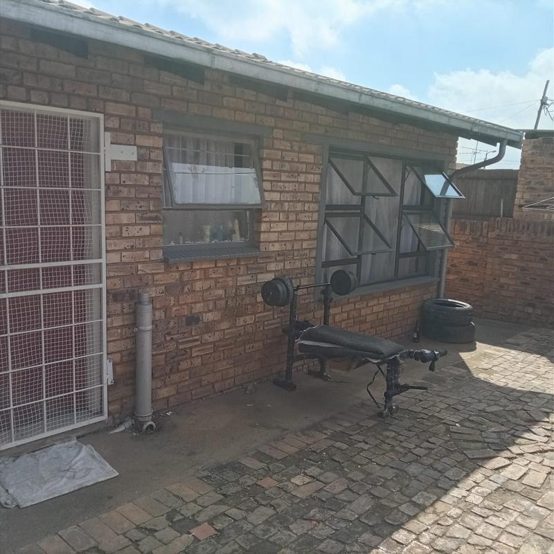 2 Bedroom Property for Sale in Krugersdorp Gauteng