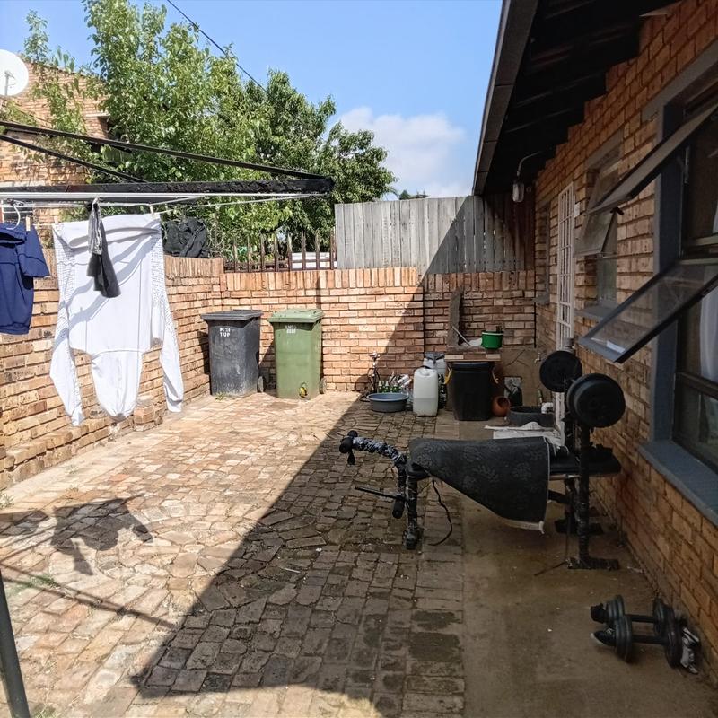 2 Bedroom Property for Sale in Krugersdorp Gauteng