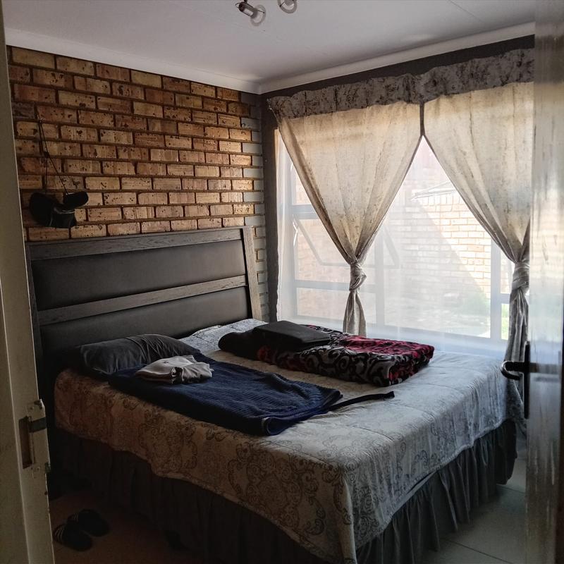 2 Bedroom Property for Sale in Krugersdorp Gauteng