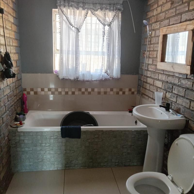 2 Bedroom Property for Sale in Krugersdorp Gauteng
