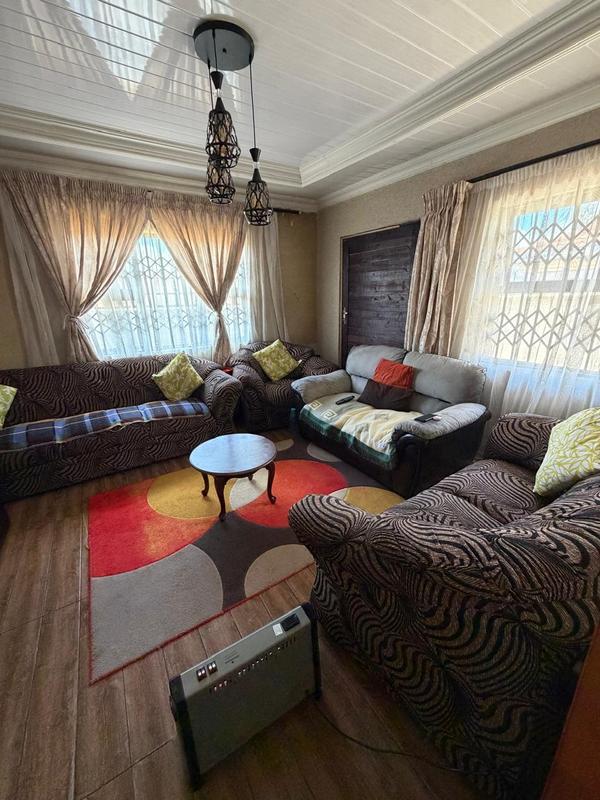 2 Bedroom Property for Sale in Meadowlands Gauteng