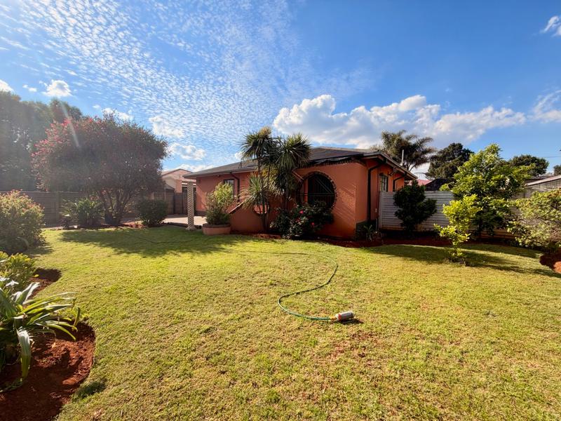 3 Bedroom Property for Sale in Vanderbijlpark Cw 6 Gauteng