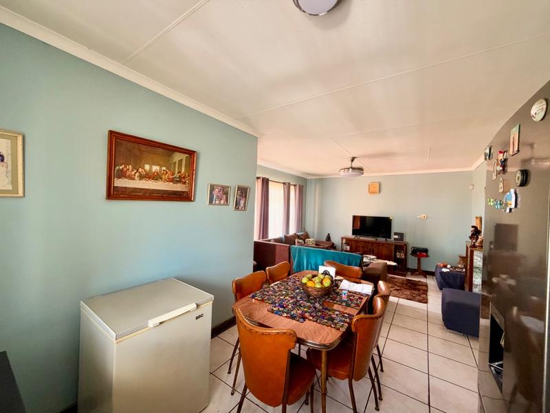 3 Bedroom Property for Sale in Vanderbijlpark Cw 6 Gauteng