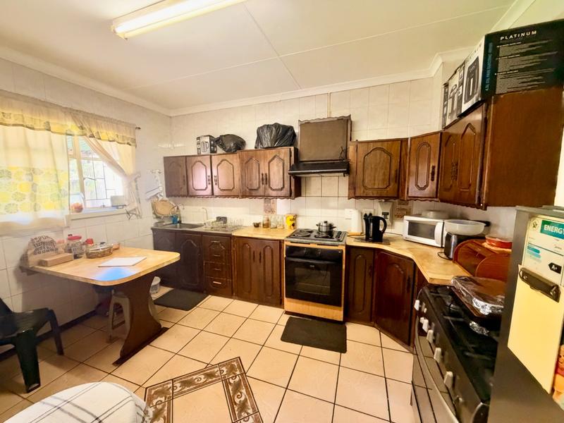 3 Bedroom Property for Sale in Vanderbijlpark Cw 6 Gauteng