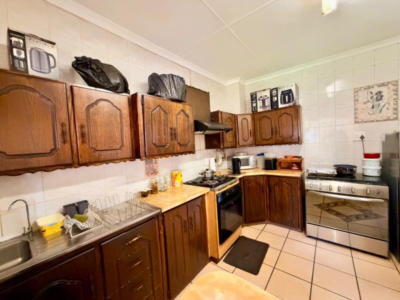 3 Bedroom Property for Sale in Vanderbijlpark Cw 6 Gauteng
