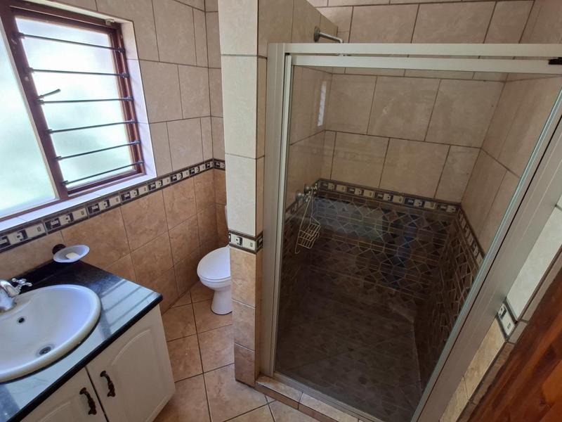 To Let 4 Bedroom Property for Rent in Faerie Glen Gauteng