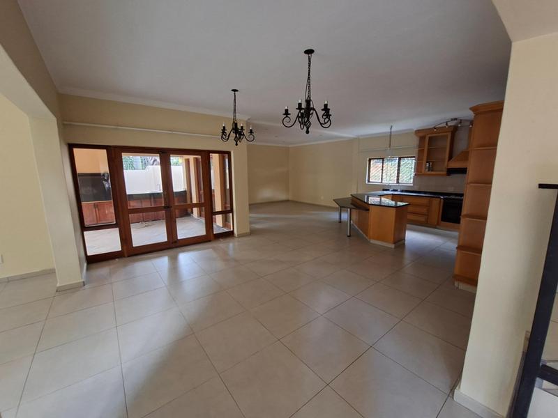 To Let 4 Bedroom Property for Rent in Faerie Glen Gauteng