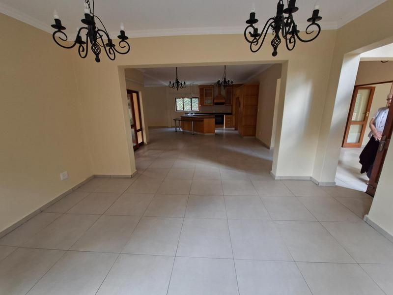 To Let 4 Bedroom Property for Rent in Faerie Glen Gauteng