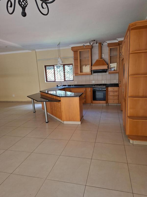 To Let 4 Bedroom Property for Rent in Faerie Glen Gauteng