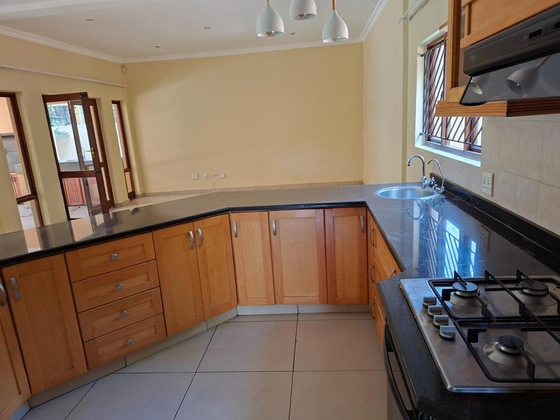 To Let 4 Bedroom Property for Rent in Faerie Glen Gauteng