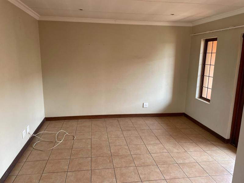 To Let 2 Bedroom Property for Rent in Montana Tuine Gauteng