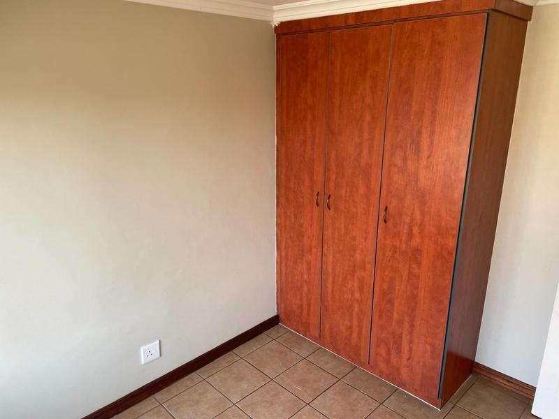 To Let 2 Bedroom Property for Rent in Montana Tuine Gauteng
