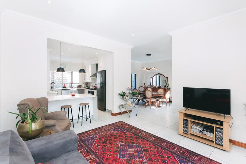 4 Bedroom Property for Sale in Lonehill Gauteng