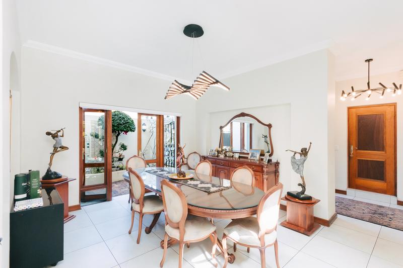 4 Bedroom Property for Sale in Lonehill Gauteng